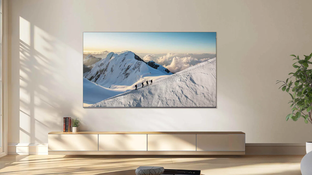 TCL P8L chega ao Brasil com QD-Mini LED de 98" por R$ 17.999